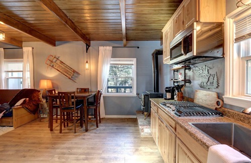 Big Bear City Cabin | The Summit at Sherwood #618