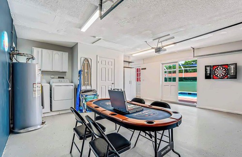 Parrot Cove House | The Sun Sail Retreat - Spacious Home w/Private Pool, 1 Mile to Beach, Walk DT!