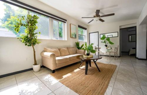 Allapattah House | The Sunny Spot close to airport and MIA