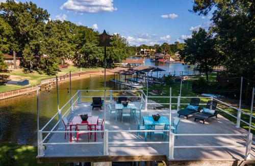 Enchanted Oaks House | The Susser Estate with Dock Hot Tub Game Room