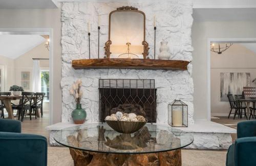 Enchanted Oaks House | The Susser Estate with Dock Hot Tub Game Room