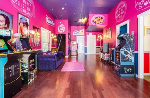 Clermont House | The Sweet Escape Mansion Candy House Near Orlando