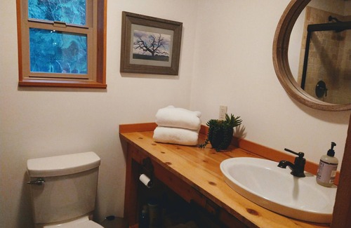Poulsbo Cabin | The Sweetest Little Cabin