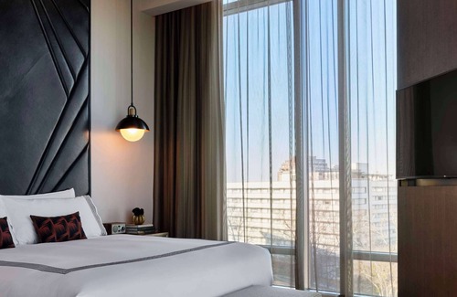 Buckhead Village Hotel | The Tess, Autograph Collection