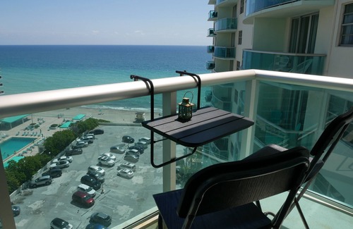 Hollywood South Central Beach Apartment | The Tides Building Private Apartments