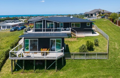 Waihi Beach Cabin | The Tohora View Cabin