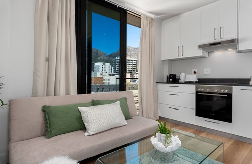 Cape Town City Centre Apartment | The Tokyo Aparthotel by Totalstay