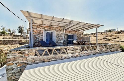 Koundouros Apartment | The Traditional Stone Villa