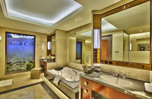 Sunset Road Hotel | The Trans Resort Bali