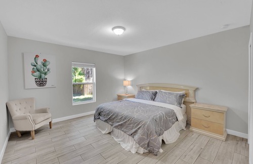 Poiciana Park II House | The Tropical Shade of Paradise. Spacious 3B, 2B Sleeps 6. Accept Long-term