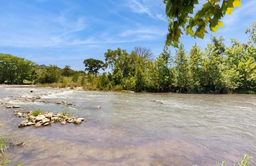 New Braunfels House | The Trout River House