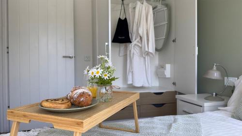 Crieff Apartment | The Tummel Lodge with Hot Tub in Crieff