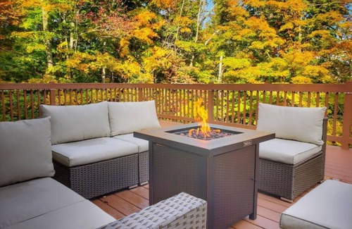 Windham House | The Ultimate Windham Getaway With Hot Tub & Sauna