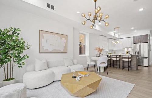 The Heights Apartment | The View - Direct Bus Time Square NYC Breakfast Included - A