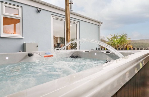 Cardinham Cottage | THE VIEW, pet friendly, character holiday cottage in Cardinham