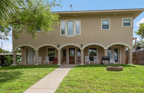 Rio Hondo Villa | The Villa at Arroyo City