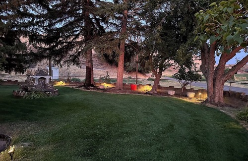 Pendleton House | The Vinson HousenHistoric 5 bedroom 2 bath ranch house