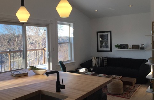 Ameliasburgh House | The Vue! Stay near wine country
