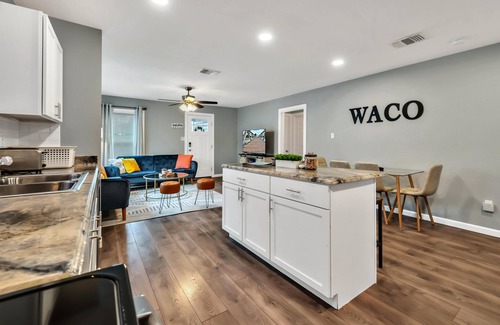 North Waco House | The Waco Charmer: Close to all the attractions!
