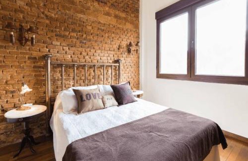 Ciudad Vieja Apartment | The Wall Montevideo [001] Live in The Old Town