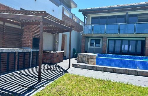 Bluff House | The Water View Suite