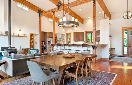 Oregon Coast House | The Waterman Lodge
