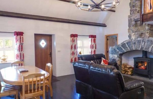 Kinvara Cottage | THE WELL HOUSE, pet friendly in Kinvara, County Galway
