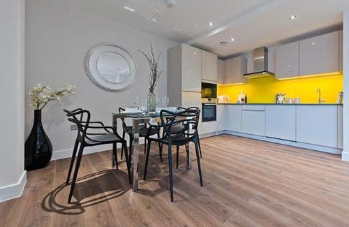 Spitalfields Apartment | The Wentworth Apartment - Sleeps 4