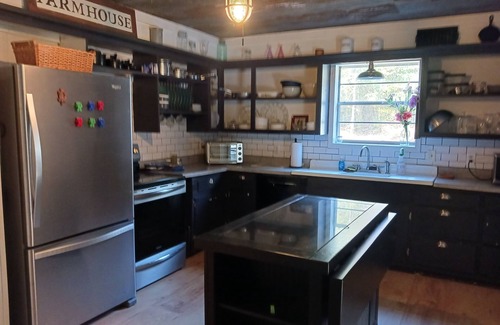 Hatton Other | The Whiskey Peak Farmhouse Retreat