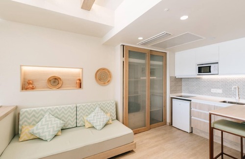Sant Antoni de Portmany Hotel | The White Apartments by Ibiza Feeling - Adults Only