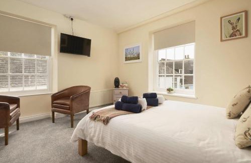 Modbury Bed & Breakfast | The White Hart Hotel