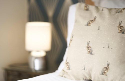 Modbury Bed & Breakfast | The White Hart Hotel