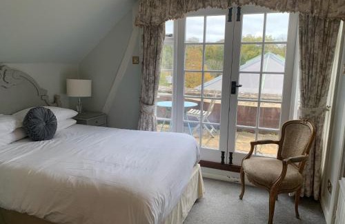 Winchcombe Hotel | The White Hart Inn