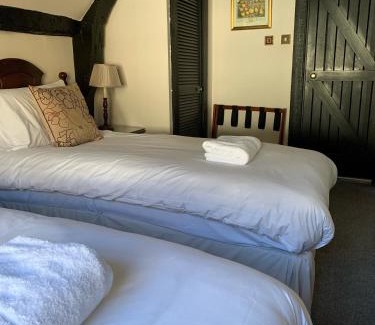 Winchcombe Hotel | The White Hart Inn
