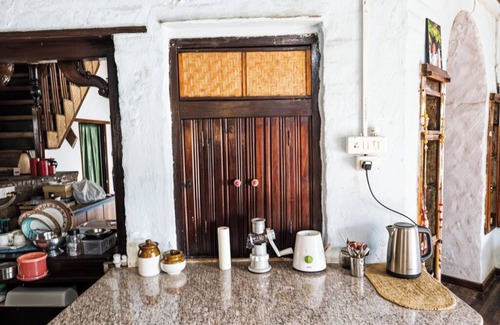 Almora House | The Wilderness Retreat A British Estate 2BR in Almora by Homeyhuts