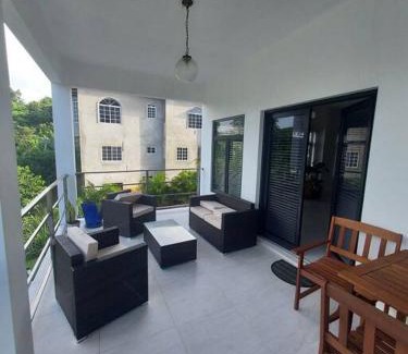 Epworth Apartment | The Willow Apartment