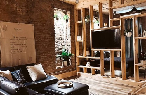 Maryville Apartment | The Willow Loft III in Downtown Maryville