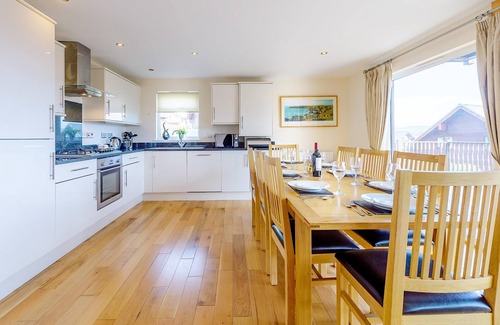 Winnard's Perch Ski Chalet | The Willows - Scandinavian style lodge offering spa, swimming pool, fishing and more. Dog friendly