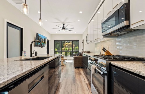 Winona Lake House | The Winona Lake Chalet 2