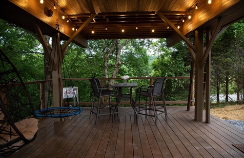 Sevierville Cabin | ✨The World's First Interactive Treehouse Resort! Chasing Fireflies Treehouse✨