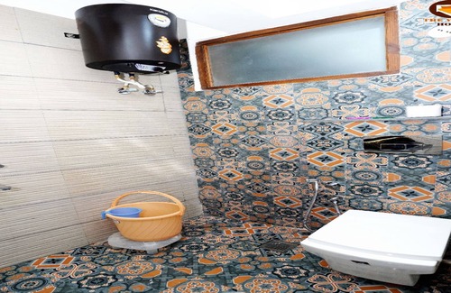 Tapovan Hotel | The Yachi's