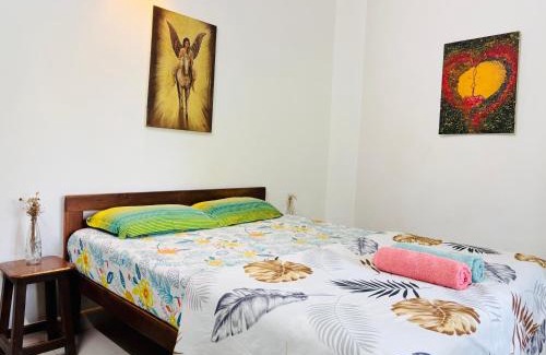 Mandrem House | The YelloMello House 1BHK fast Wi-Fi AC Pet-Friendly Cosy Cottage