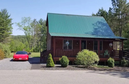 Wells Cabin | The Yogi, Family & Dog-Friendly Adirondack Cabin on Lake Algonquin