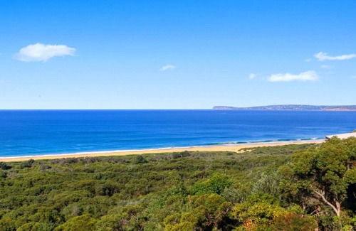 Killcare Heights House | The Yurt - Ocean Views & Pet Friendly