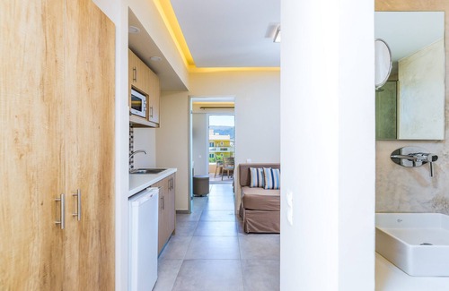 Malia Apartment | Theo Star Beach Hotel