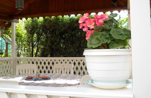 Komarom Condo | Thermal vacation in a neat, clean holiday home