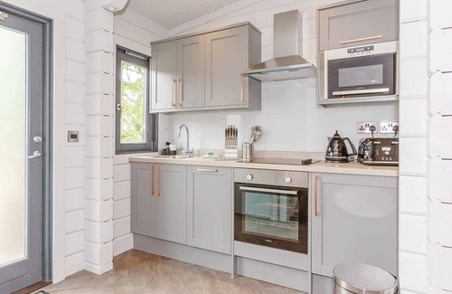 Aysgarth Ski Chalet | These stunning lodges are ultra spacious luxurious lodges designed with couples in mind.