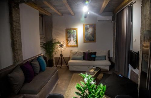 Thessaloniki Apartment | ThessHomeLiving