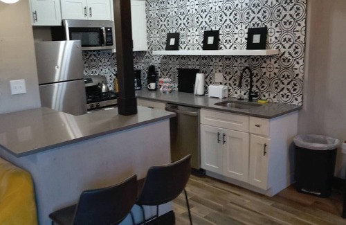 Shaw Apartment | TheStay Studio W&D Free Parking