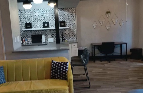 Shaw Apartment | TheStay Studio W&D Free Parking